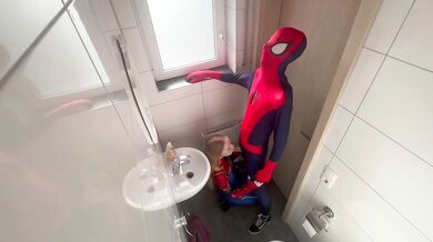 AO carnival slut! Creampie quickie with a thrill