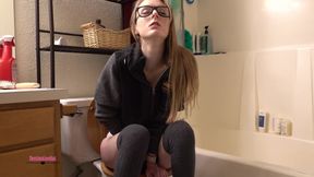 Emergency Pee Leads to Orgasm