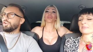 Jennyfer Stone in the car with Ladymuffin and Tommy A Canaglia