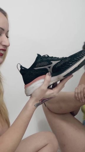 Roommates Share Their Foot Odors in Intense Foot Worship!