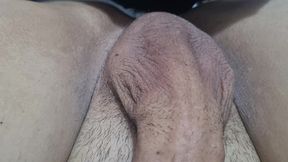 gozei com a mamada dele e ele gozou no meu pezinho