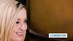Blonde MILF Sarah Vandella and Lexi Lore scissor and lick each other's pussies
