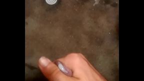 Vitor Putinho gozando gostoso