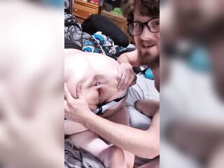 Cumdump farts out a load after showing off her large gape