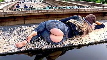 MORADORA DE RUA DEU O CU POR DINHEIRO SEM CAMISINHA