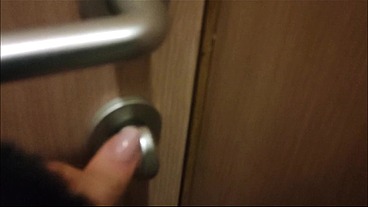 plublic restrooms and hot pee