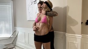 Buff Blondi Cums Back for Another Bellybutton Orgasm with Taperredphysique