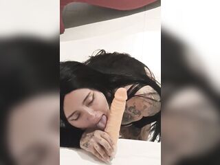 I love to suck it on the sly