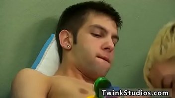 Teen boys gay sex man xxx Chris Jett needs a bit of sugar to get his