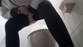 farting and pee in the public bathroom all to be enjoyed 4k