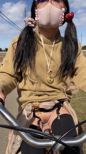 No128 Tack Exposure and Cycling on the Roadside