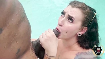 Thick Tattooed Nympho Avalon Mi Takes Rome Major's BBC By The Pool!