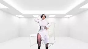 Mature Princess Leia enjoys solo sith vibrator play