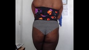 Ebony Milf Yuki-Senpai Gives A Little Backroom Tease (KuroYukiExperience)