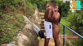 realizador baiano - fazendo uma trilha e fudendo com a krisshotwife enquanto corninho submisso filma e no final ganha leitinho do comedor na alianca do casal