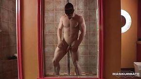 Muscle Hunk Tyson Jerks In The Shower