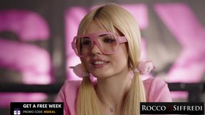 ROCCO SIFFREDI - Sweet Luna Bbunny Wrecked by Giant Cock on Air