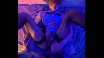 FUDENDO A CDZINHA SEM CAPA , FAZENDO ELA DE PUTINHA OBEDIENTE.