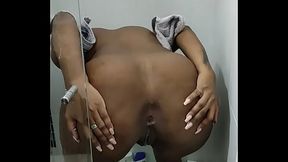 le folle el culo a mi vecina en la ducha