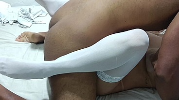 Branquinha gostosa chupando e fudendo até goza