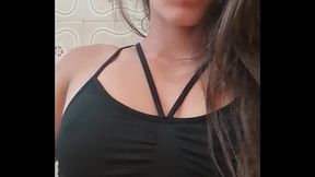 SAFADA GRELUDA SE MASTURBA NO BANHEIRO DA ACADEMIA