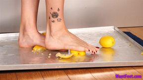 Barefoot Lemon Crush - Food Crushing - HD MP4