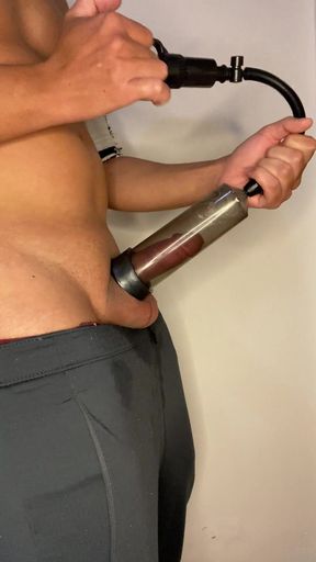 Using the Penis Pump to Help with Dick Growth