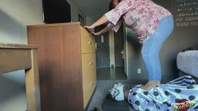 Pediqueen: F You & Your Face, I Trample Clowns - UHD - Side View