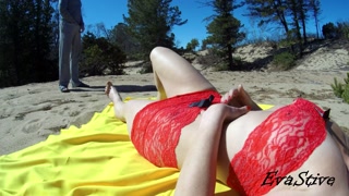 a stranger fucked a slutty sunbathing girl