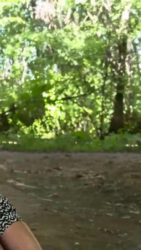 July Johnson beim joggen abgepasst und ordentlich gefickt   Clip 1
