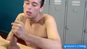 Dimitry Simonit In Caetano Silva And Enjoys Steamy Handjob