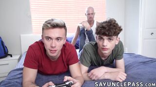 Jake Lawrence fucks Carter DelRey and Zayne Bright while playing