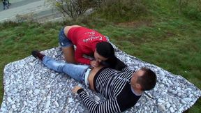 Dark haired babe fucking and getting creamed