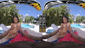 Naughty beach babe gets a wild massage
