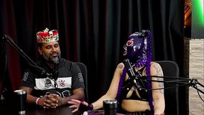 As regras diferencia o BDSM para o Fetiche, uma pessoa n&atilde_o quis entrar em sua casa, as coisas absurdas que solicitam, e a chibatada que levou... - Madame Agatha e Jeff Neg&atilde_o (Rei das Entrevistas)