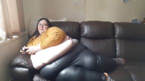 SSBBW gamer girl in leather pants belly