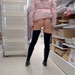 In the store without panties. In a public place I undress.