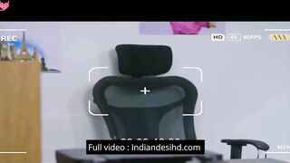 Indian Desi Girl's Hot Dance Off - Bollywood Style