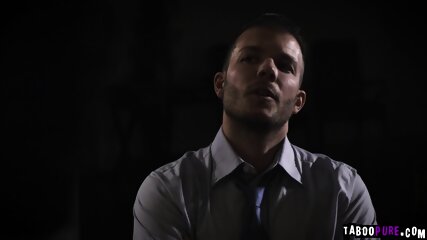 Lucky reporter Codey Steele fucks Evelyn Claire to keep him shut