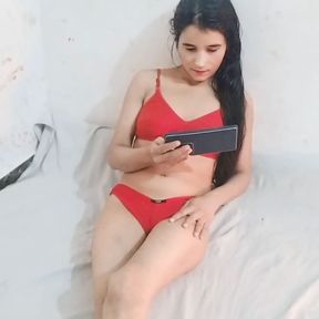 Indian aunty ne apne boyfriend ko video call pe chut dikhya