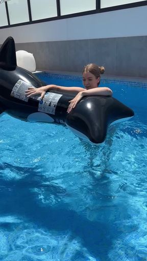 Filmed Lexi Montana Is Having Fun in Outdoor Pool!