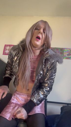 Jess Silk Rides Dildo