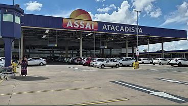 Tudo aconteceu no estacionamento do supermercado ap&oacute_s eu ir fazer compras