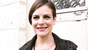 ”Divorced she wants to experience a double penetration”