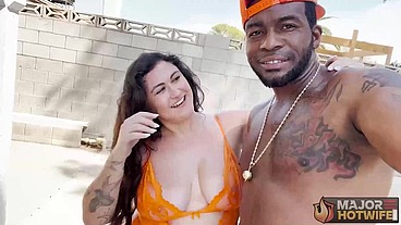 Busty Cougar Hottie Josie Jaxxon Gets Banged And Jizzed By Rome Major!