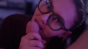 Huzzy Knocks to Her Paramour in the Ass