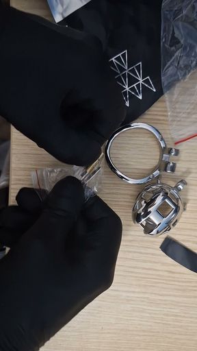 Opening the cage box