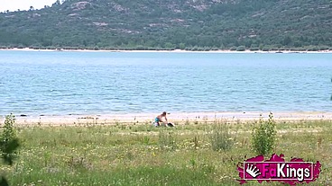 No one can resist this CUBAN BOMBSHELL! Amanda Luxor looks for men to fuck in public