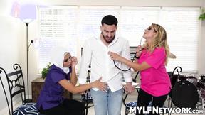 ”Boner Peter Green let blonde nurse Vivianne DeSilva jerk & sucks his huge cock”