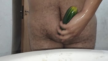 Pepino no cuzinho